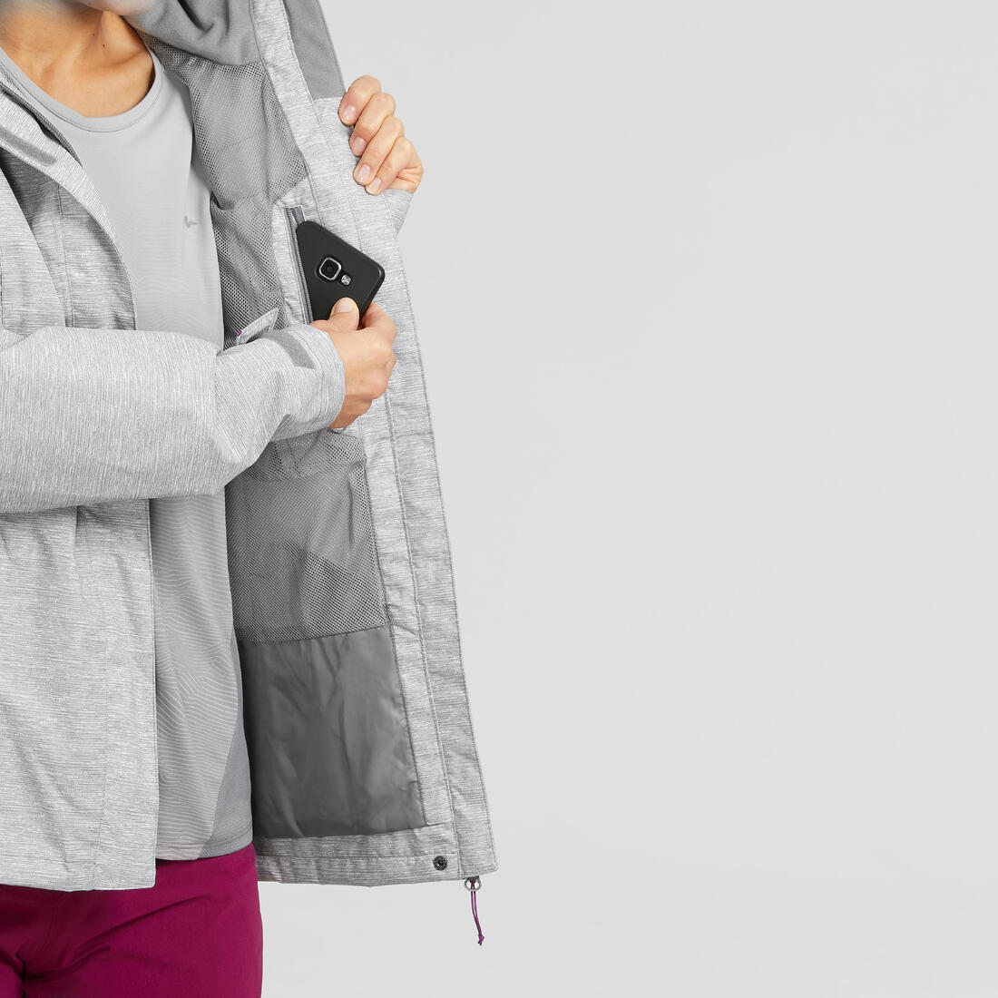 Chamarra ligera impermeable de senderismo en montaña para mujer MH100 - Image 6