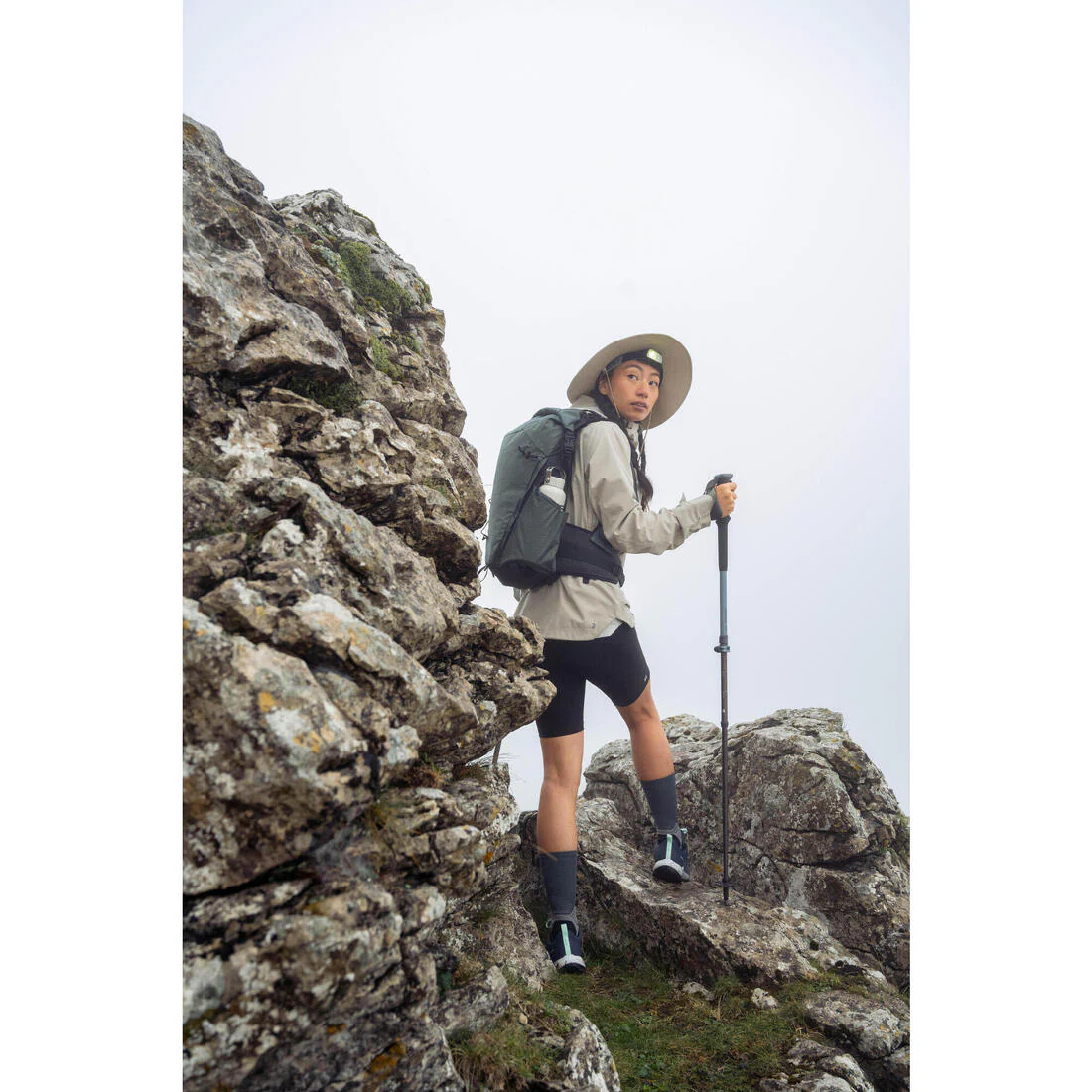 Chamarra ligera impermeable de senderismo montaña - MH500 - Mujer - Image 28