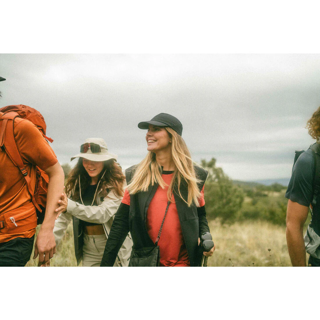 Chamarra ligera impermeable de senderismo montaña - MH500 - Mujer - Image 38