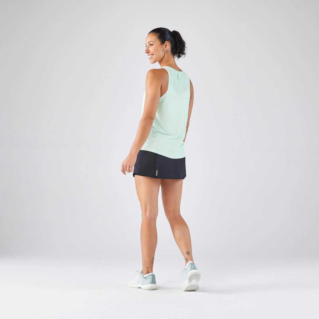 Playera de tenis sin mangas verde claro para mujer Dry TTK Light - Image 9