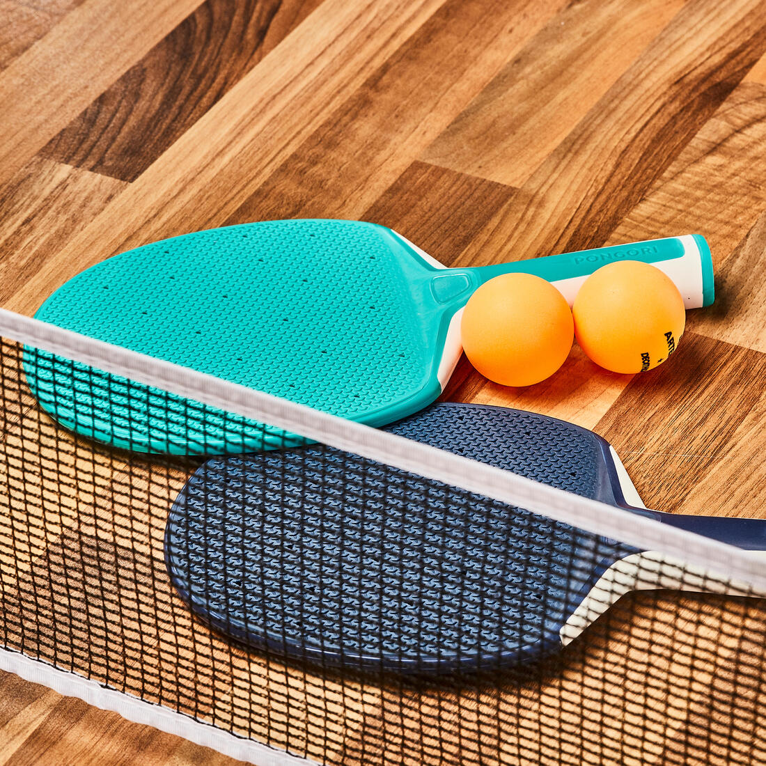 SET POSTES RED DE PING PONG AJUSTABLE ROLLNET BLANCO/GRIS 2 RAQUETAS+2 PELOTAS - Image 6